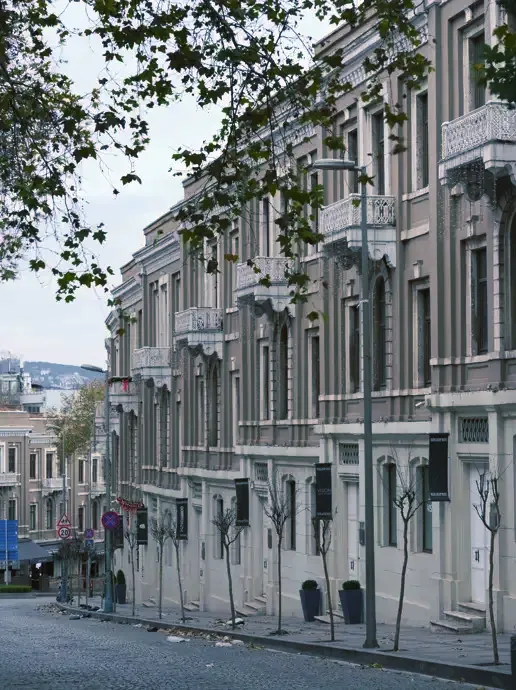 İstanbul'da Tasarım ve Sanatın Merkezi: Akaretler Sıraevler İstanbul'da Tasarım ve Sanatın Merkezi: Akaretler Sıraevler
