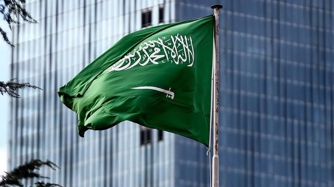 Suudi Arabistan Ekonomisine Petrol Darbesi